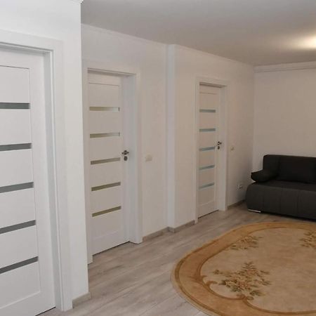 Apartament Toporasi Apartament Krajowa Zewnętrze zdjęcie