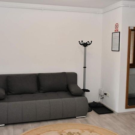 Apartament Toporasi Apartament Krajowa Zewnętrze zdjęcie