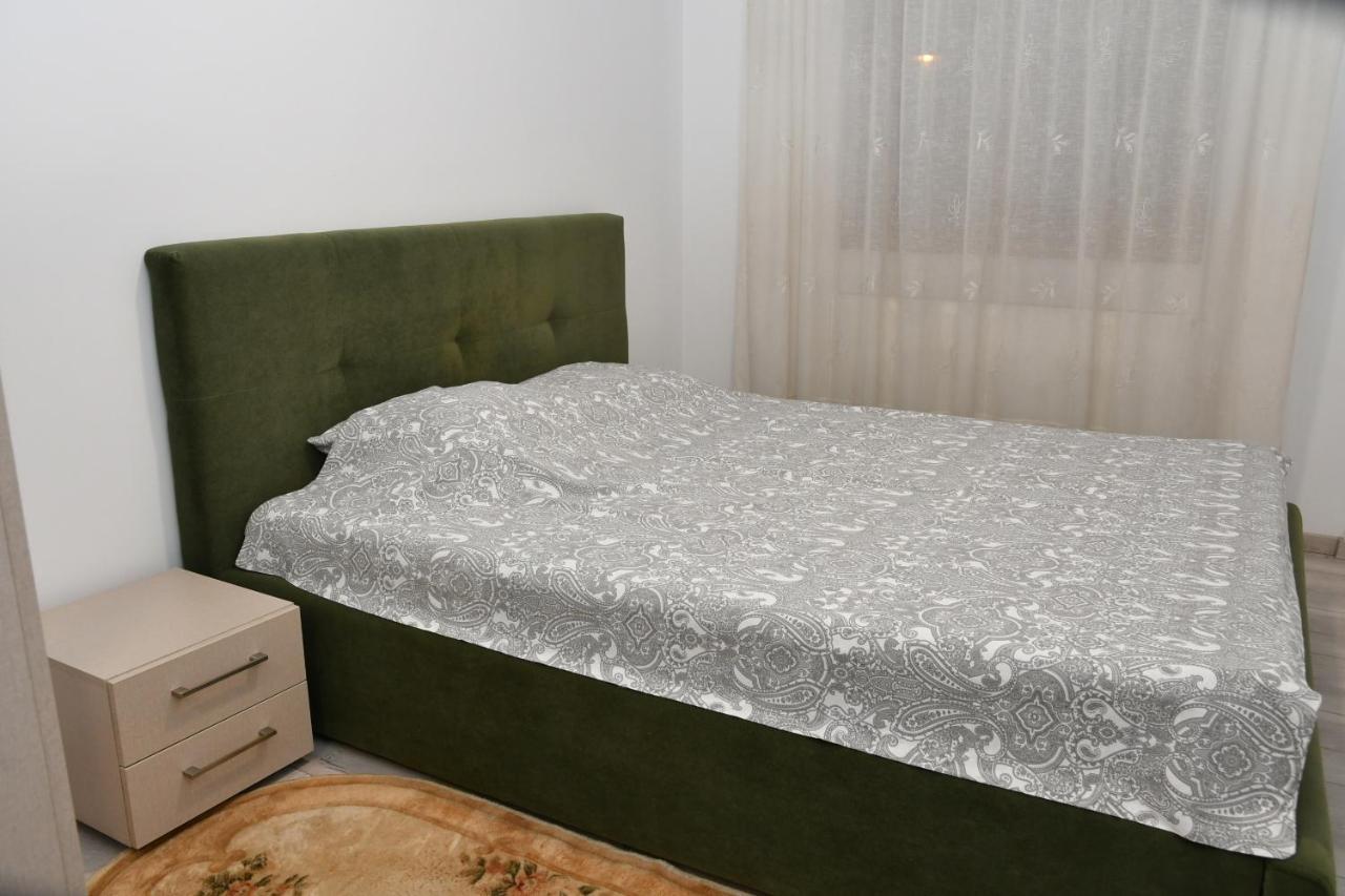 Apartament Toporasi Apartament Krajowa Zewnętrze zdjęcie