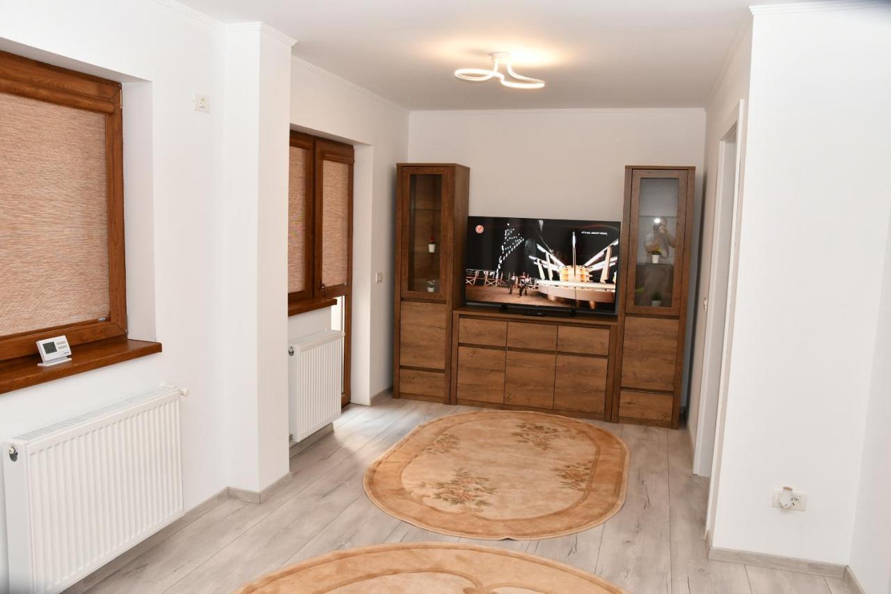 Apartament Toporasi Apartament Krajowa Zewnętrze zdjęcie